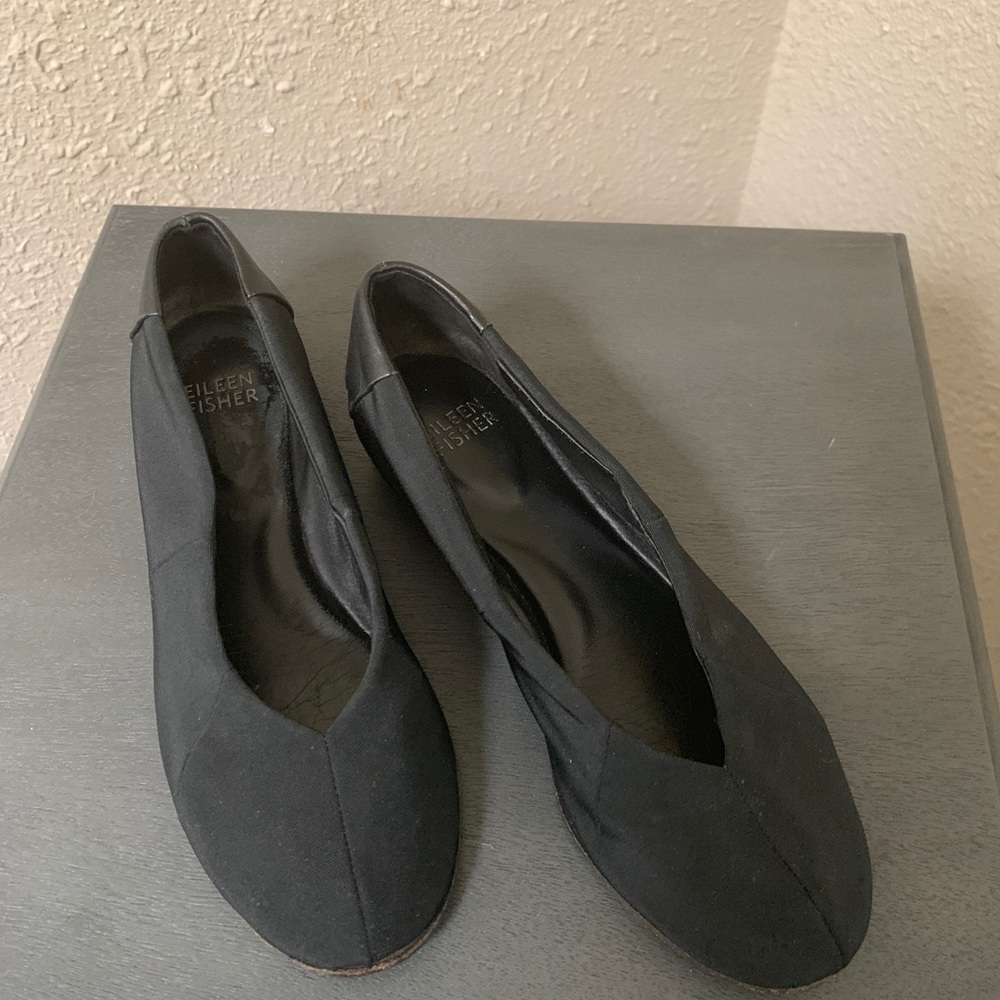 Eileen Fisher Black Flats - Picture 6 of 8